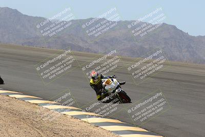 media/Apr-10-2022-SoCal Trackdays (Sun) [[f104b12566]]/Bowl (11am)/